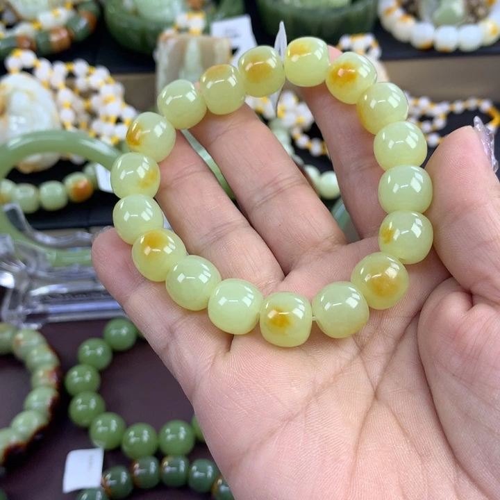 靜***麗透闪石质玉未镶嵌手串