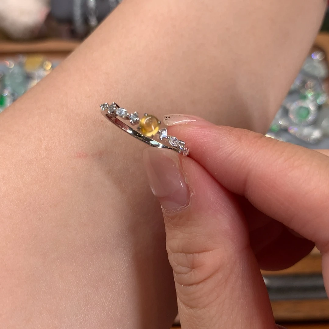 翡翠戒指18K金镶嵌戒指