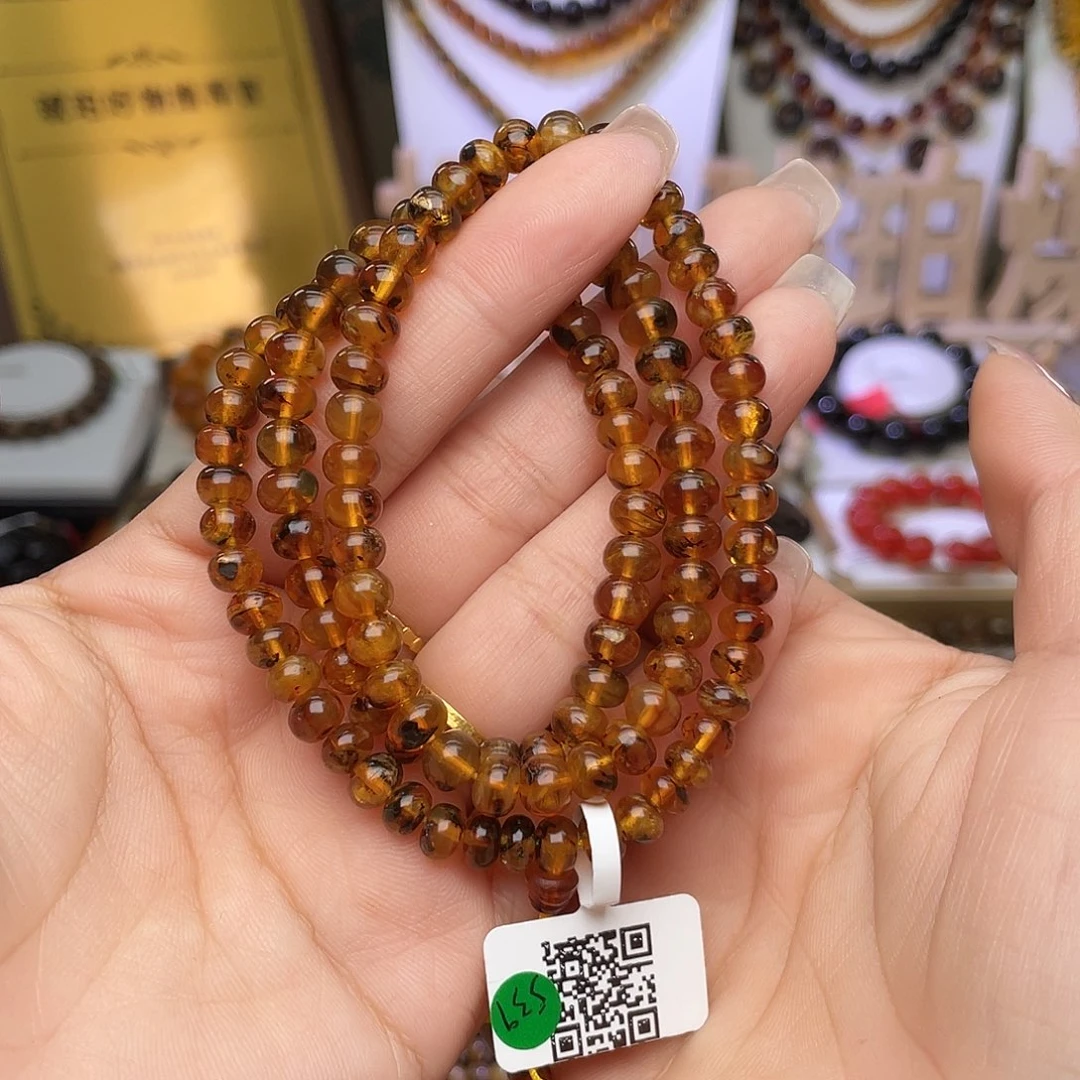 琥珀未镶嵌裸石6+