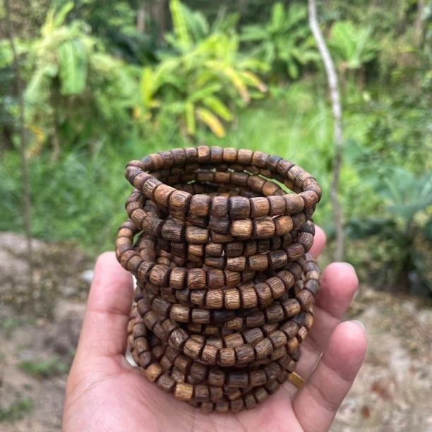 【味道控】白棋虫漏随型棋楠沉香手串 多样性发一