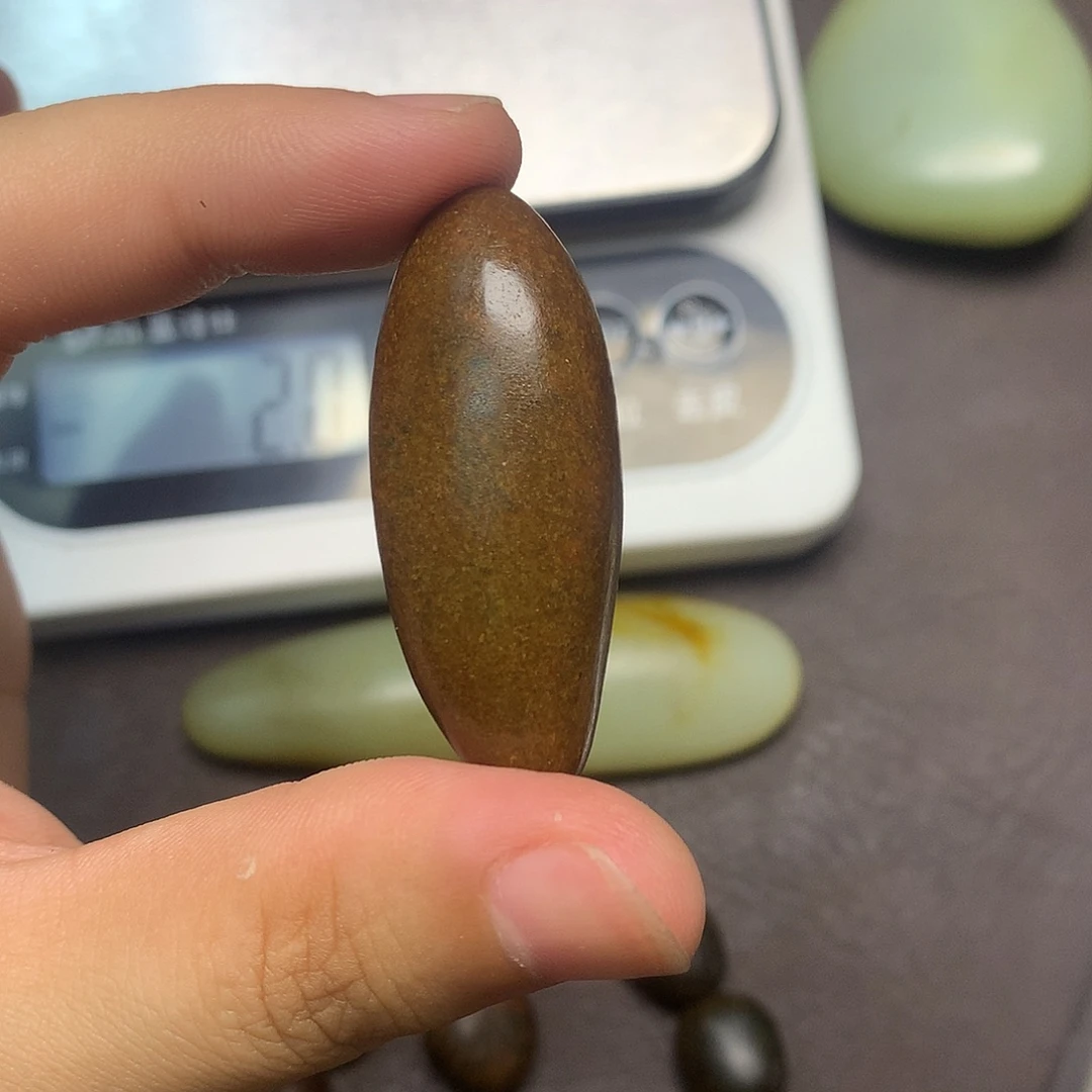 和田玉（糖玉）未镶嵌挂件