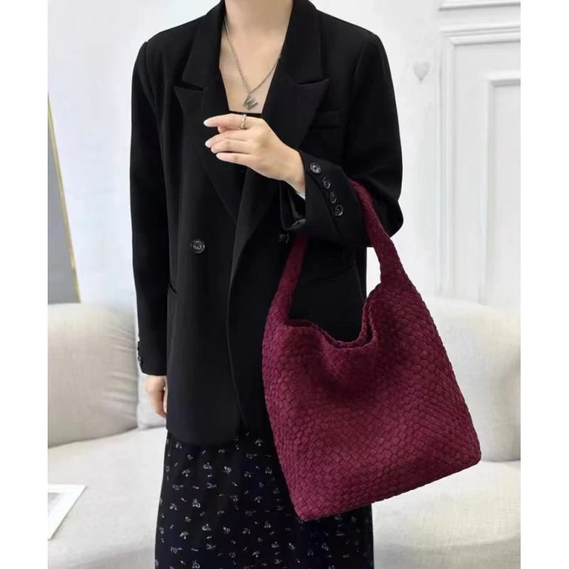 2024新款时尚简约风通勤百搭包LTBB-5067酒红色