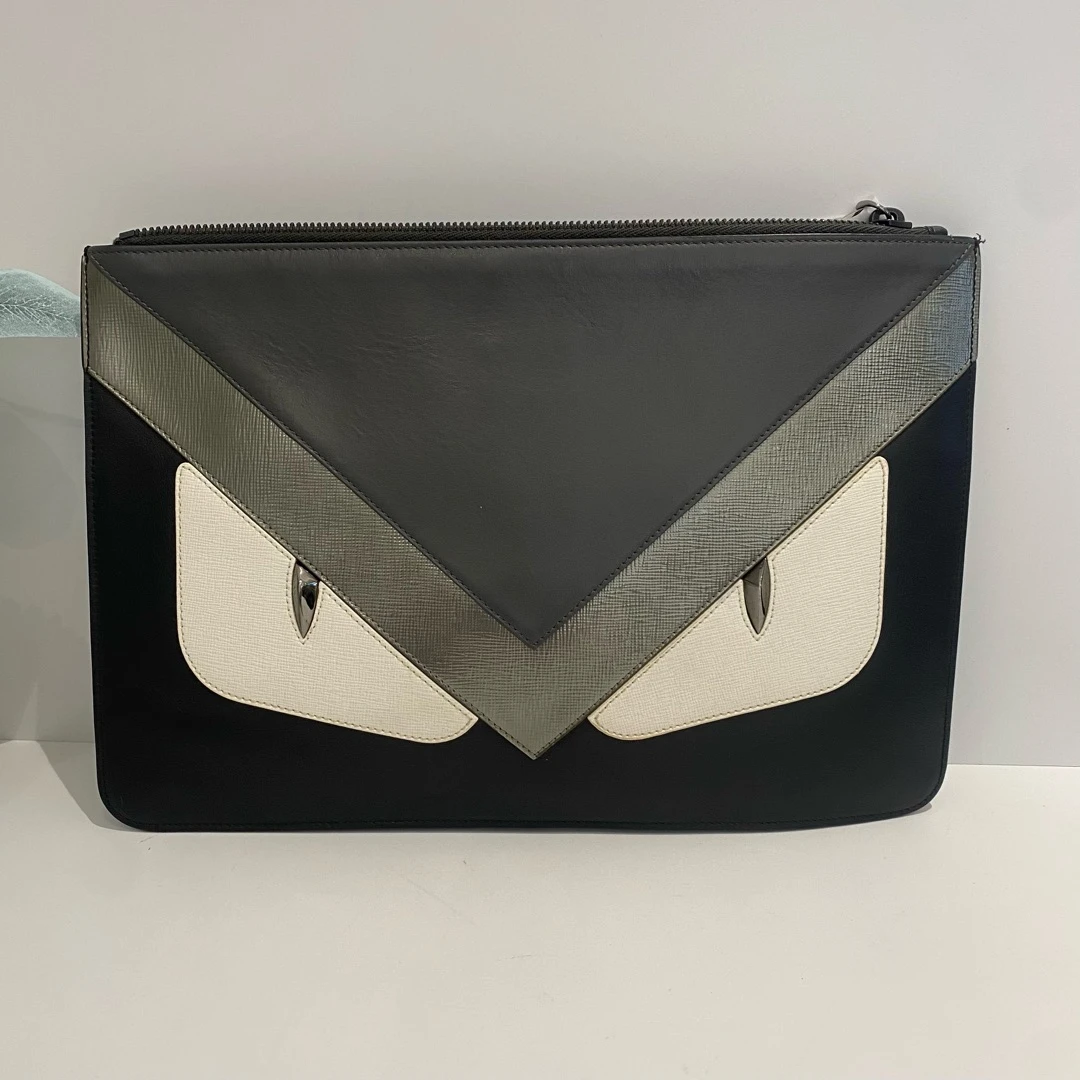 95新 FENDI/芬迪 小怪兽手拿包16365399