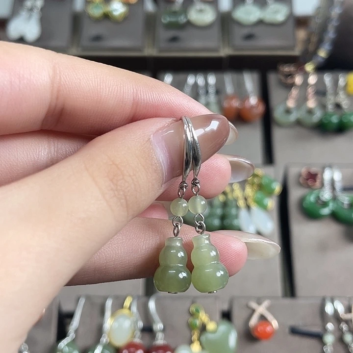 银S925镶嵌和田玉耳饰葫芦深色
