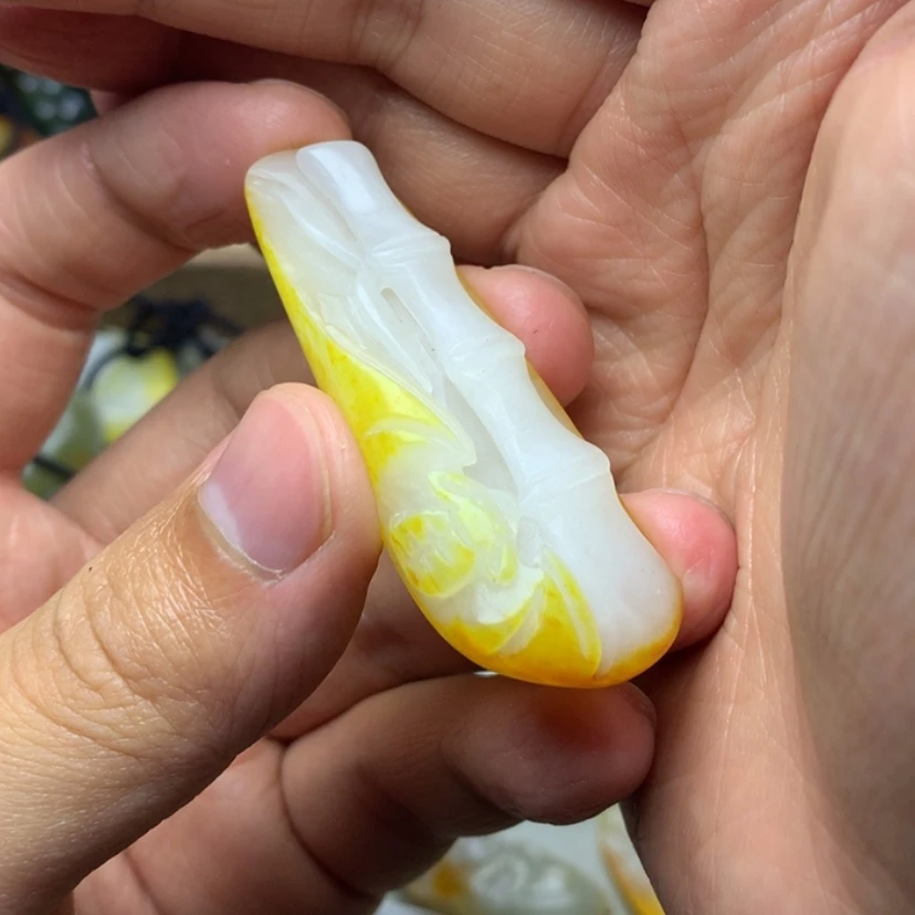 【闪购商品】颈饰未镶嵌和田玉