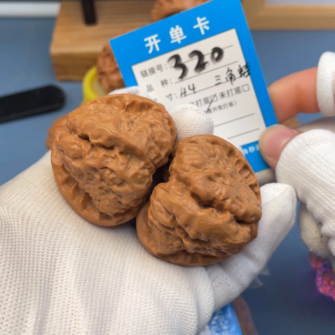 吊坠桃核文玩核桃