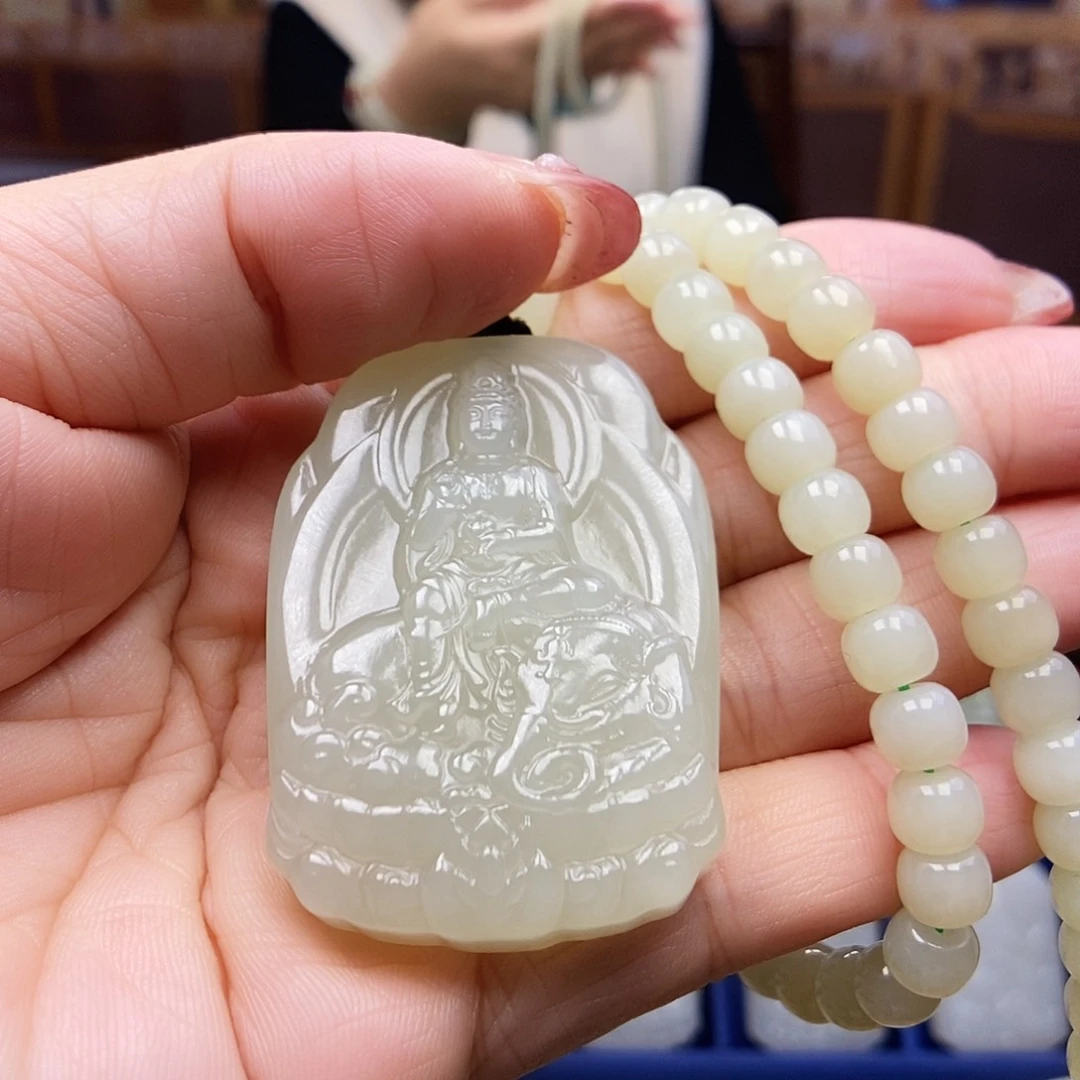 和田玉颈饰未镶嵌山***远