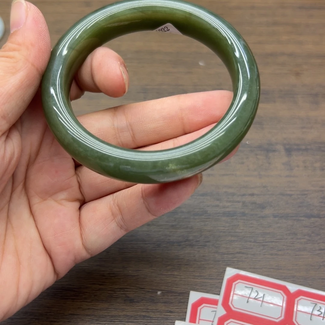 和田玉手镯未镶嵌60圈围718