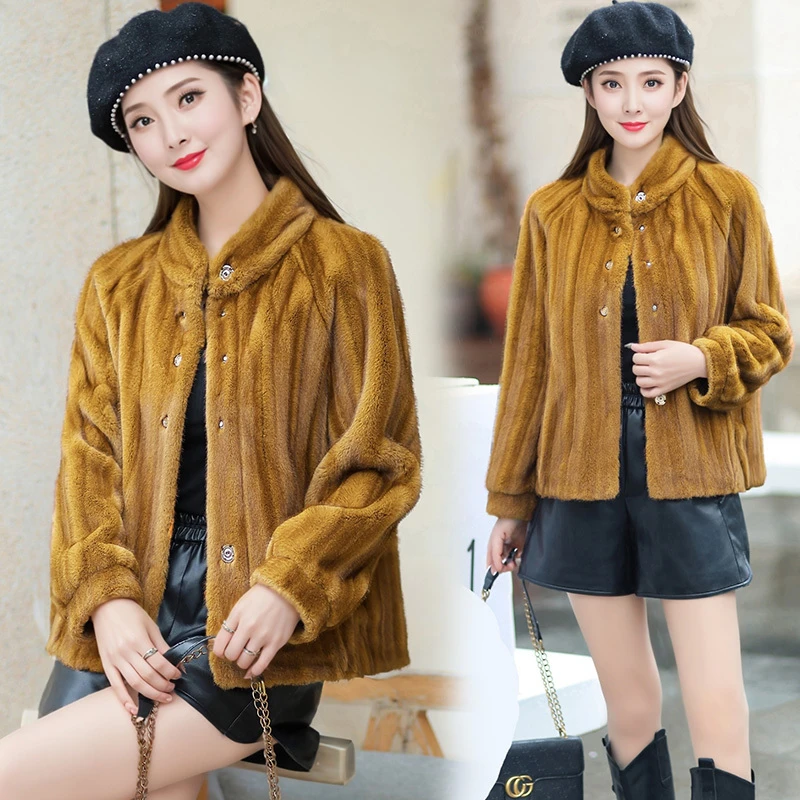 加厚高档冬装妈妈毛衣加绒棉袄2025新款气质秋冬女士皮毛一体外套