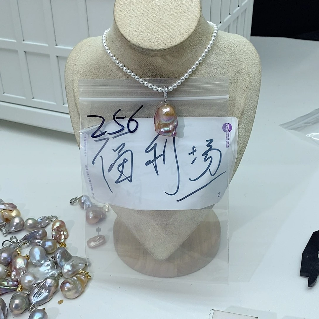 淡水珍珠颈饰合金