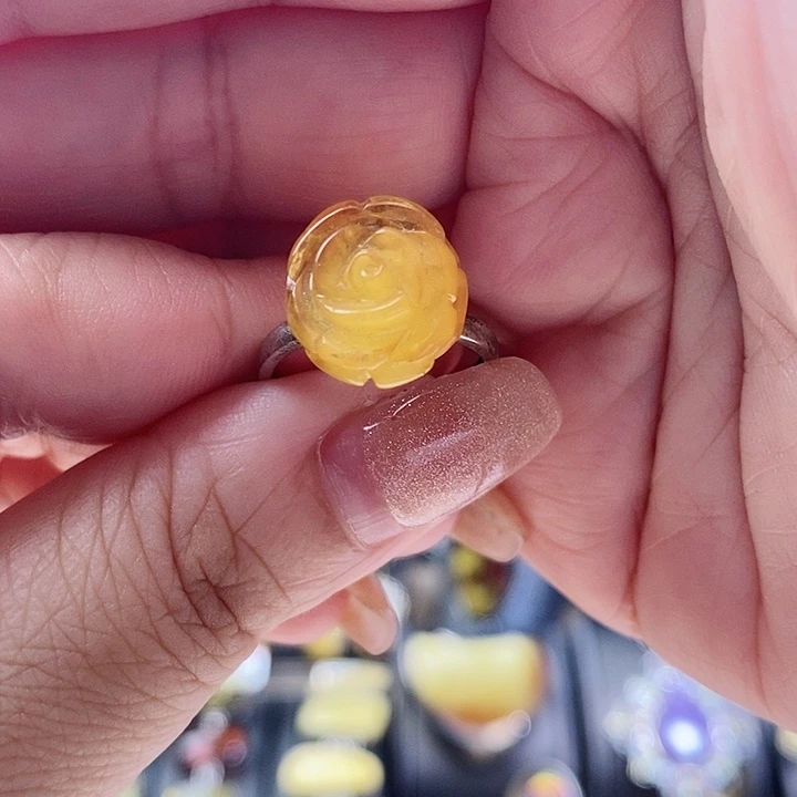 未镶嵌琥珀戒指戒指