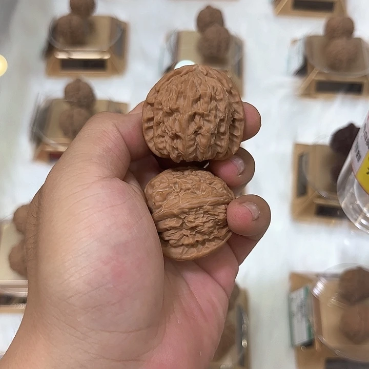 吊坠文玩核桃全品白狮子