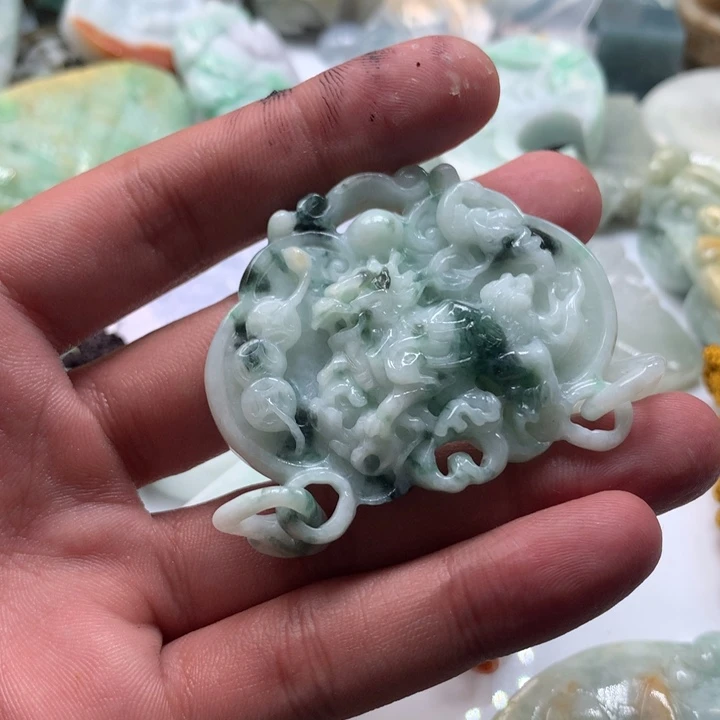 颈饰未镶嵌翡翠保真天然a货翡翠