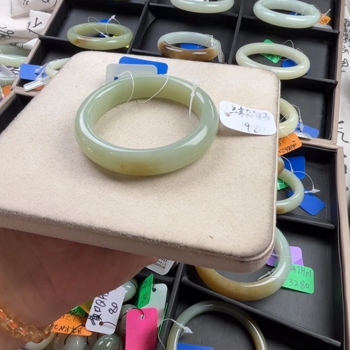 未镶嵌手镯和田玉玲珑美镯53.5