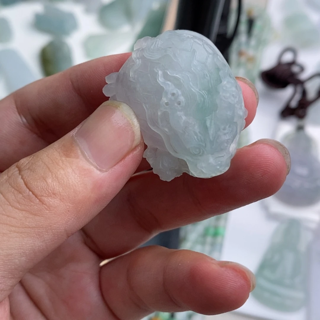 未镶嵌定制翡翠云****8天然缅甸翡翠吊坠