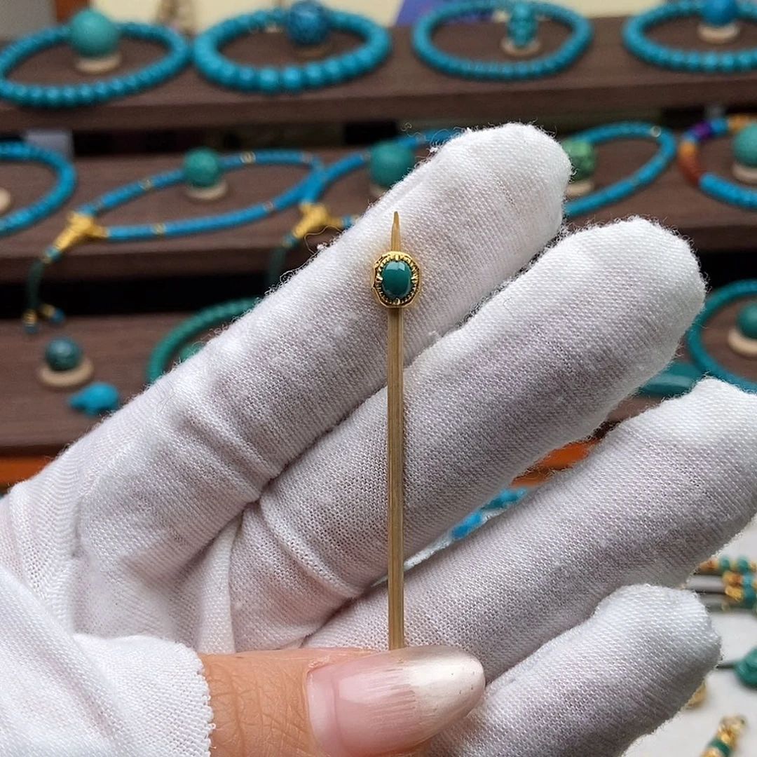 涅***。绿松石18K金镶嵌绿松石配饰h