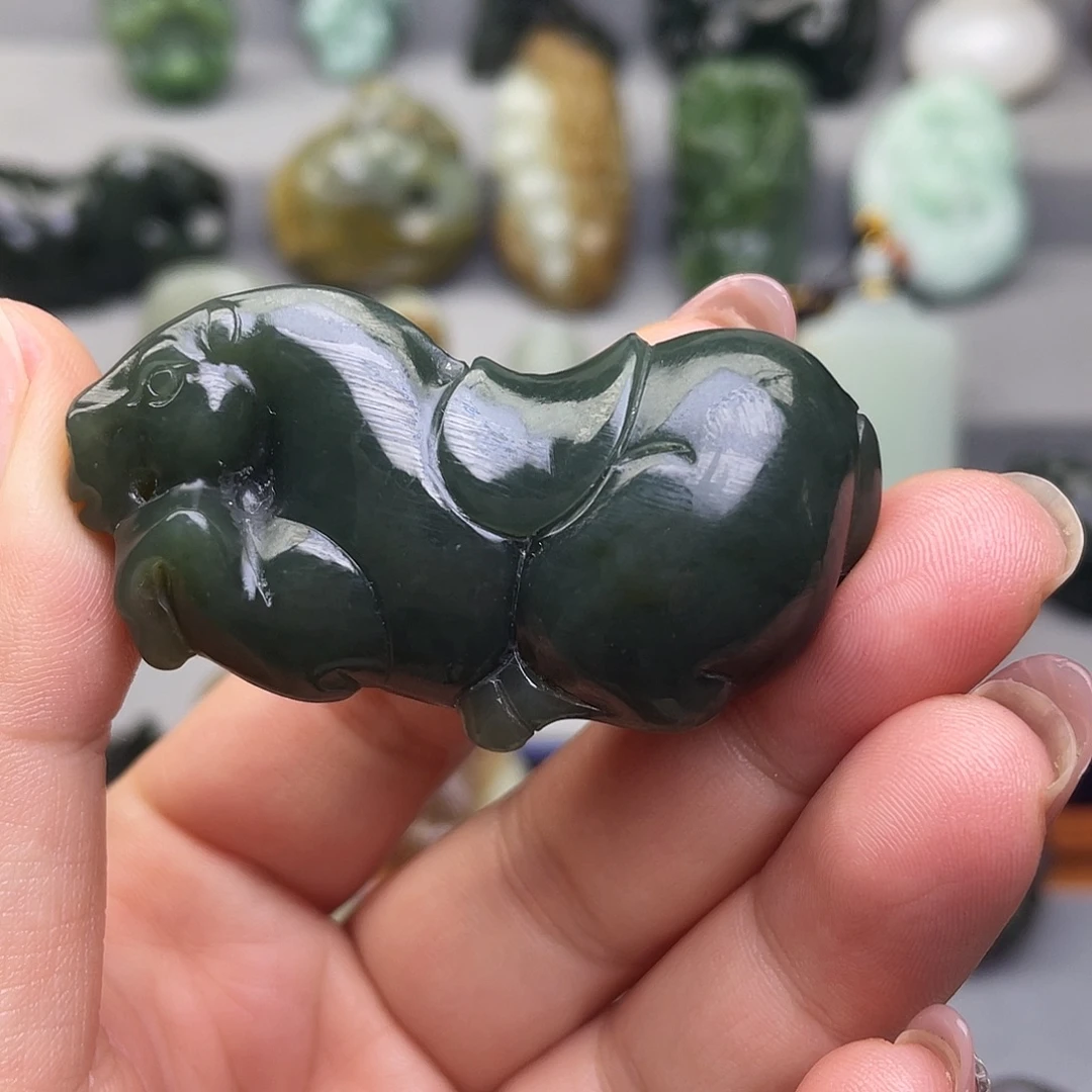 和田玉未镶嵌挂件