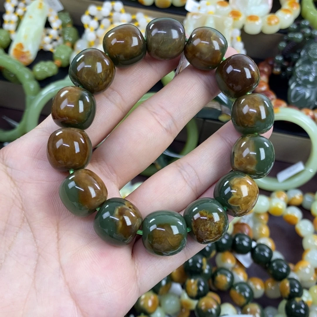 R***n透闪石质玉未镶嵌手串