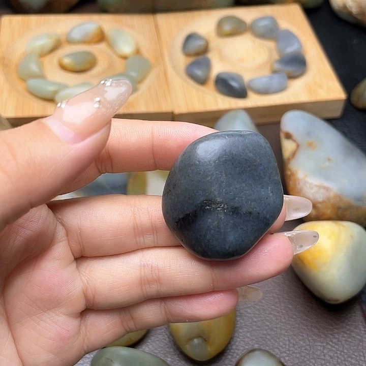 和田玉未镶嵌颈饰15