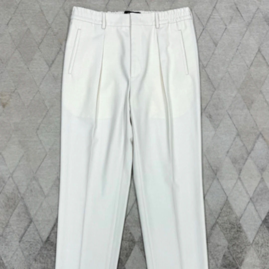全新未使用 FENDI/芬迪 133344 男款直筒羊毛休闲裤