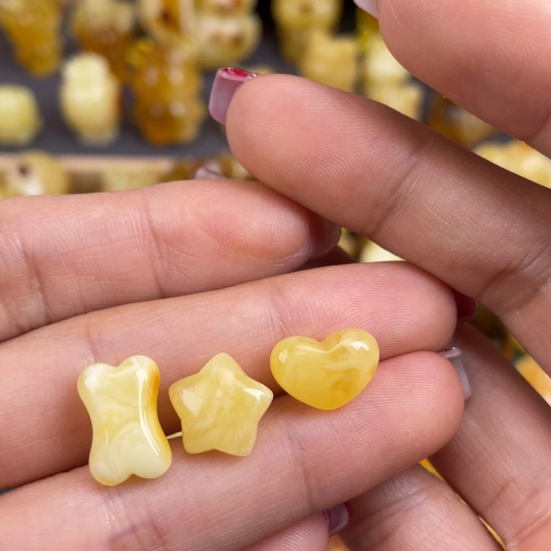 琥珀裸石未镶嵌蜜蜡