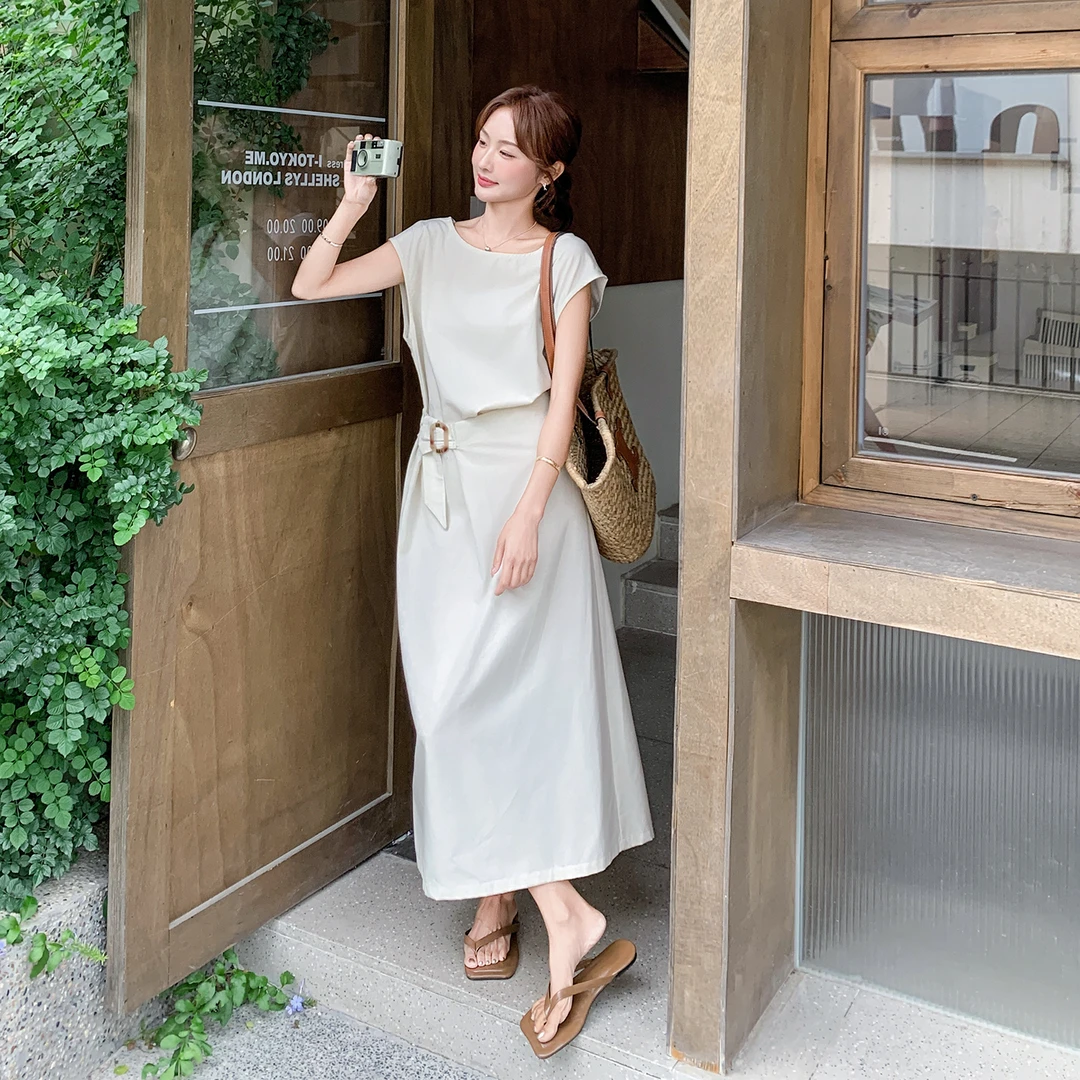 DUCURNO法式气质连衣裙女夏季2025新款简单大方减龄收腰显瘦长裙