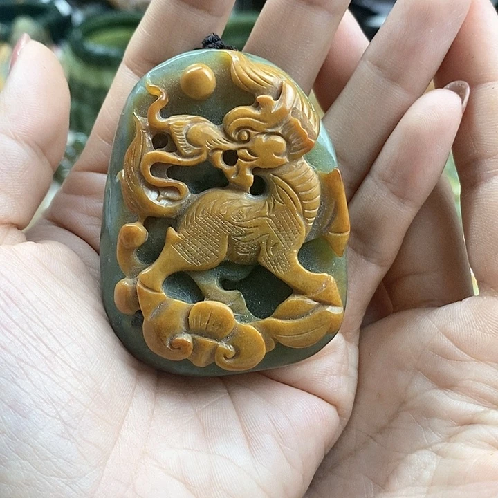 未镶嵌和田玉把件