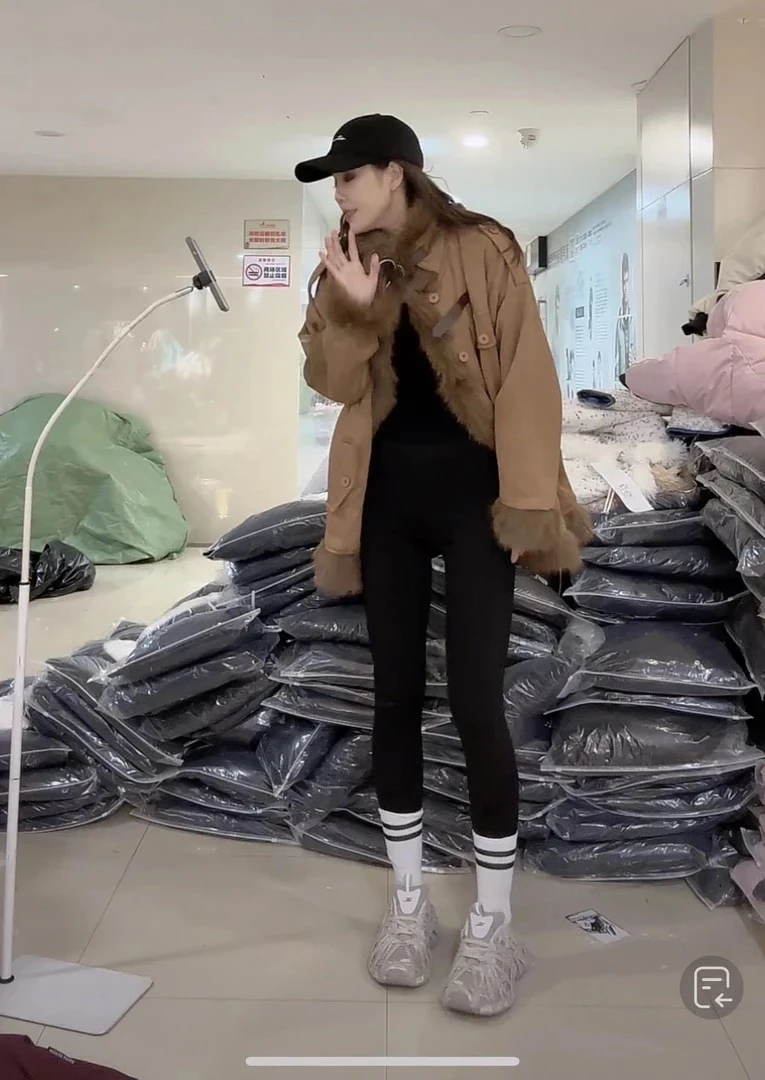 【柒汐】推荐复古拼接毛毛外套716-1