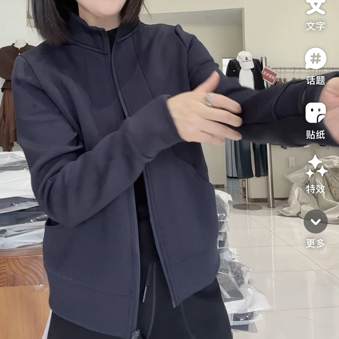 XIYIGE中空揉糯加绒 拉链外套137保暖冬款立领外套