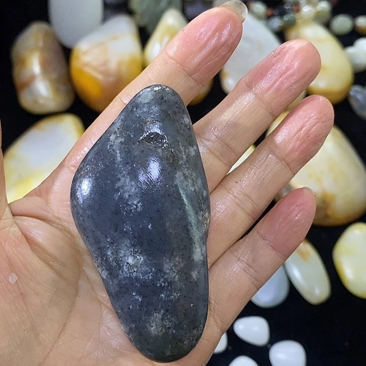 未镶嵌和田玉（糖玉）挂件