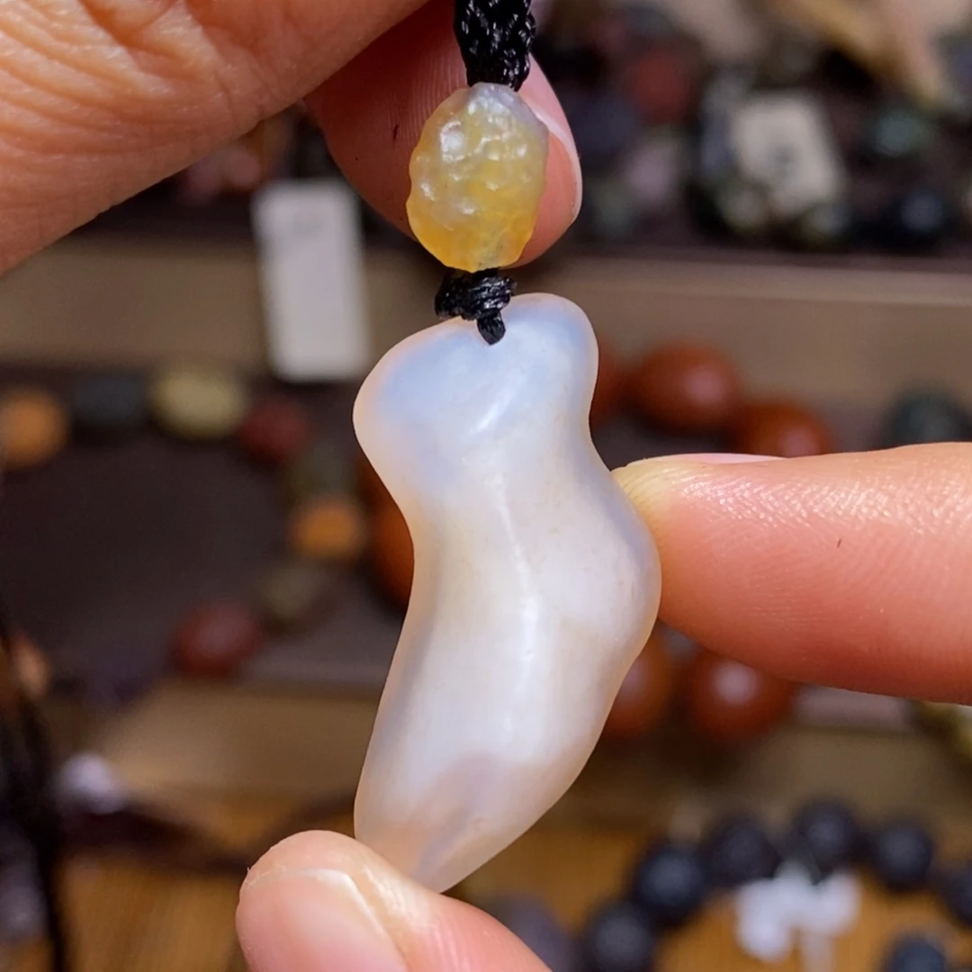 玛瑙/玉髓未镶嵌珠宝半成品