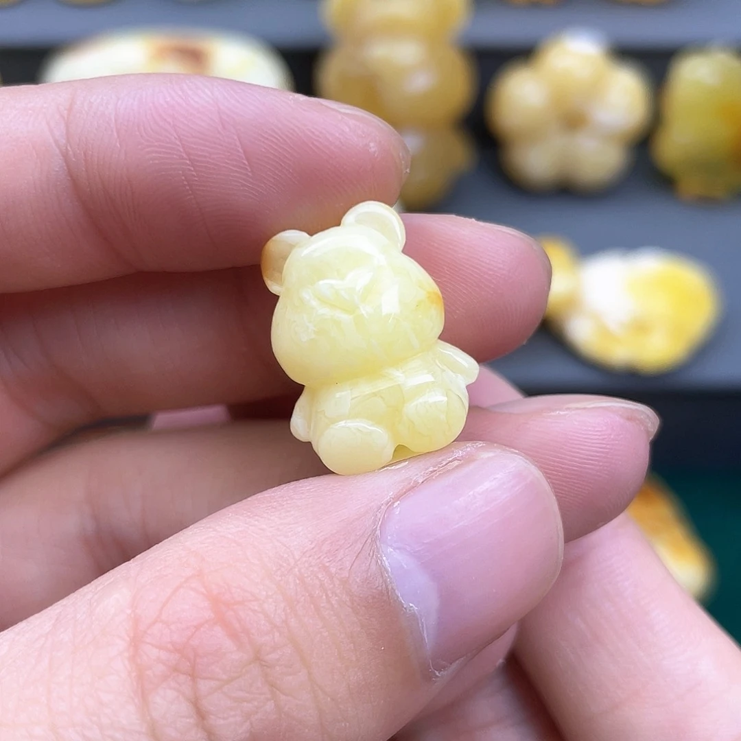 琥珀裸石未镶嵌蜜蜡