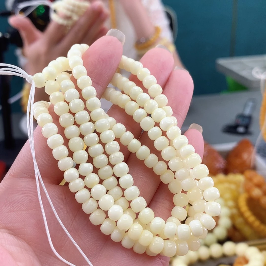 未镶嵌琥珀裸石瓷白5.5