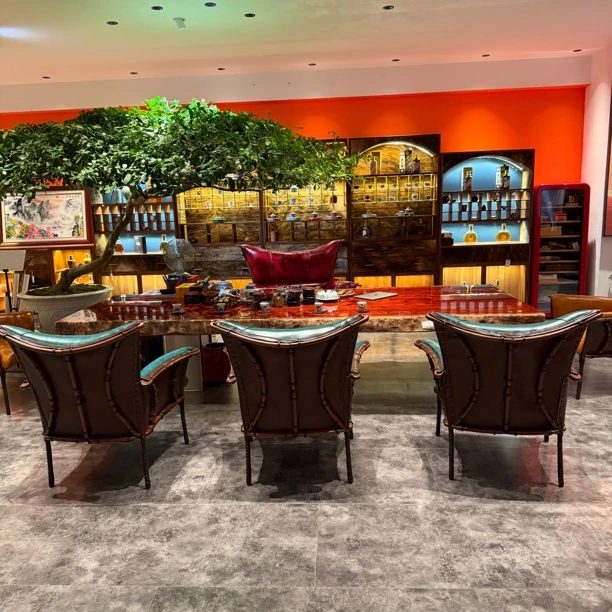 茶室设计高端整套搭配巴花茶桌高奢主人椅客人椅实木皮毛背景柜子