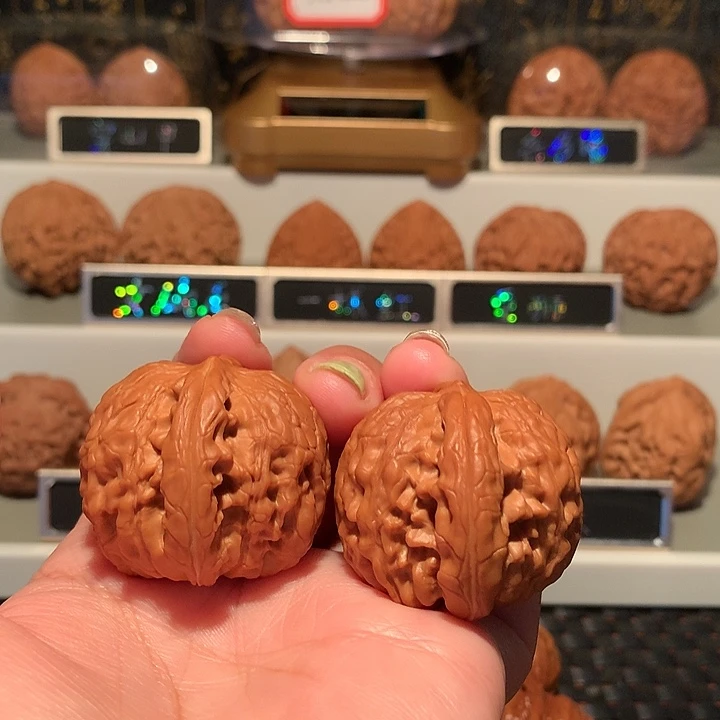 文玩核桃把件核鼎