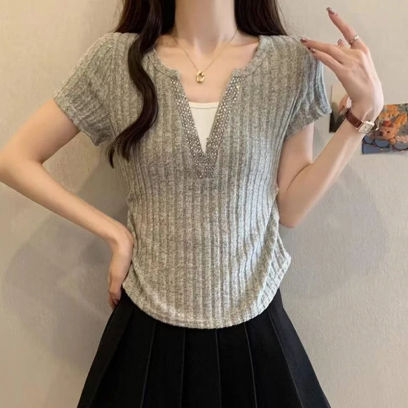 夏季新款假两件烫钻V领重工正肩T恤女显瘦上衣LK2505338