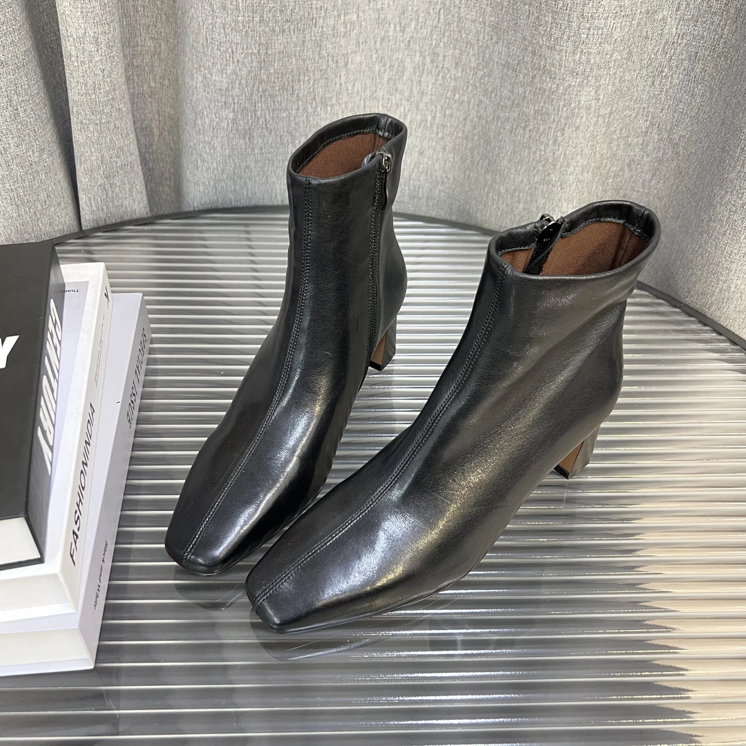 2025秋冬新款真皮软面时尚复古百搭方头中跟女短靴瘦瘦靴F7682