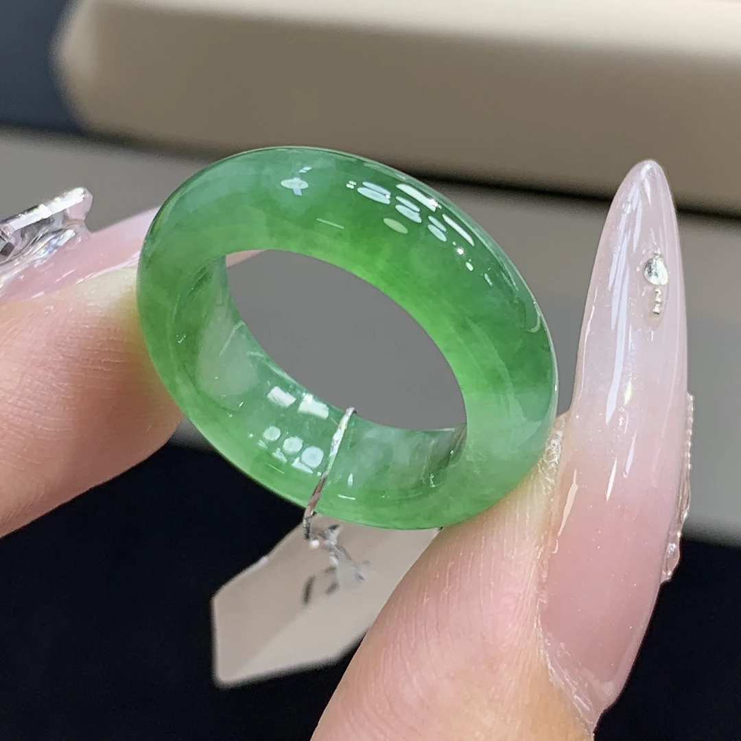 12圈 缅甸天然翡翠 满色底冰绿翡翠戒圈尺寸16.4-6.1-4mm