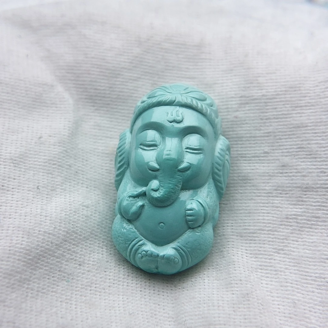 绿松石颈饰未镶嵌