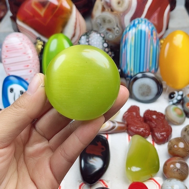 玛瑙/玉髓未镶嵌珠宝奇石