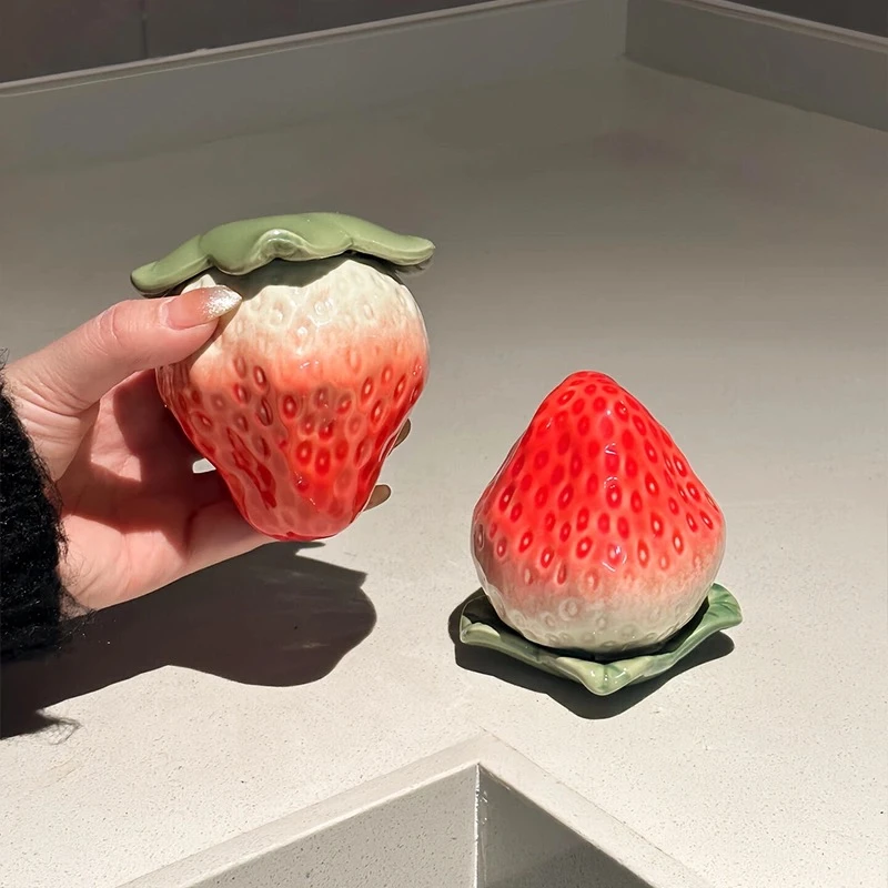 草莓茶叶罐陶瓷密封储存罐精品高档小号便携坚果咖啡收纳罐