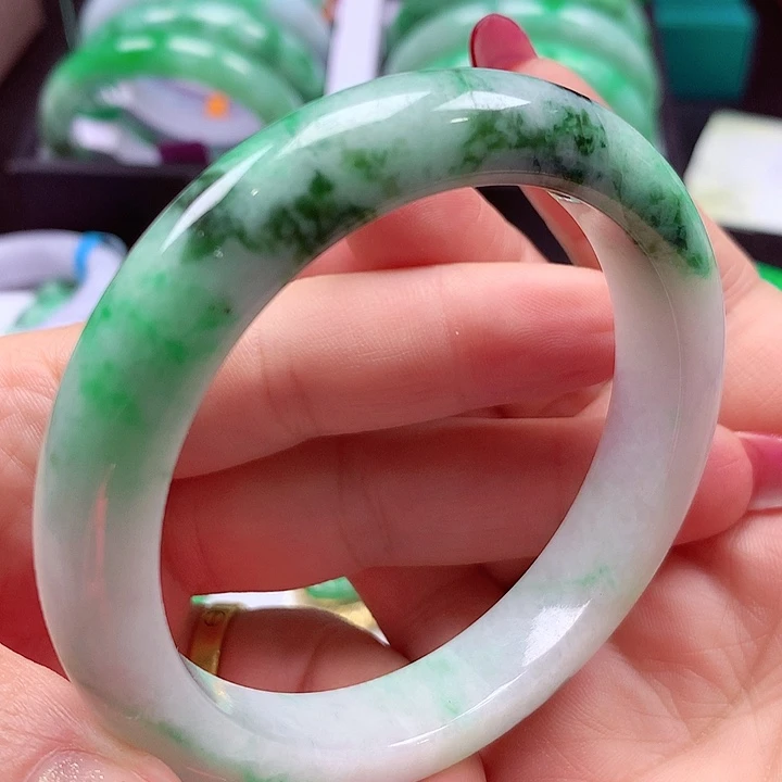 未镶嵌手镯翡翠翡翠手镯