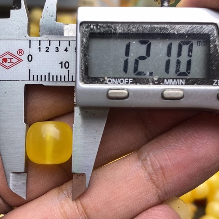 未镶嵌琥珀裸石8号12.1*10.9