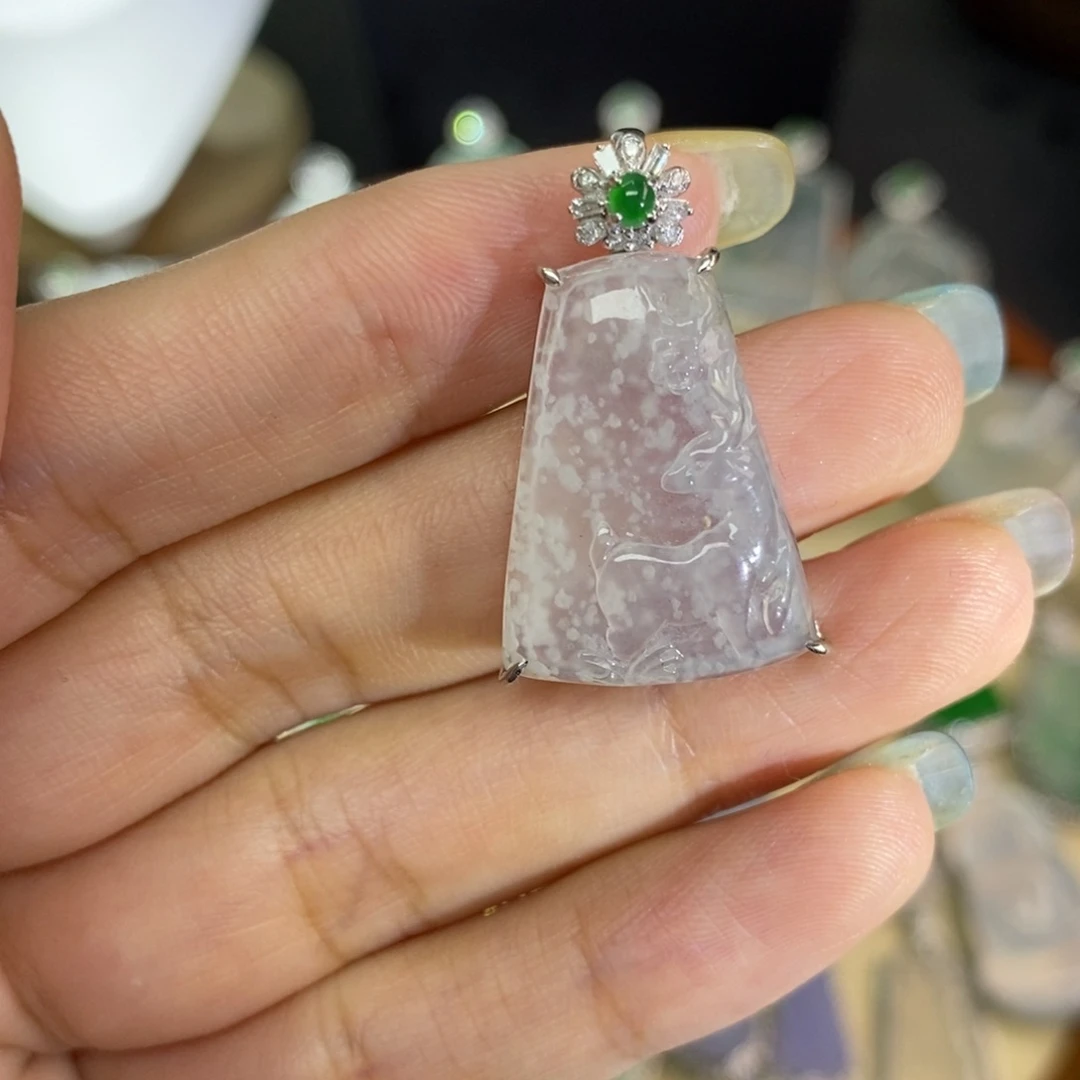 翡翠18K金镶嵌颈饰A货翡翠