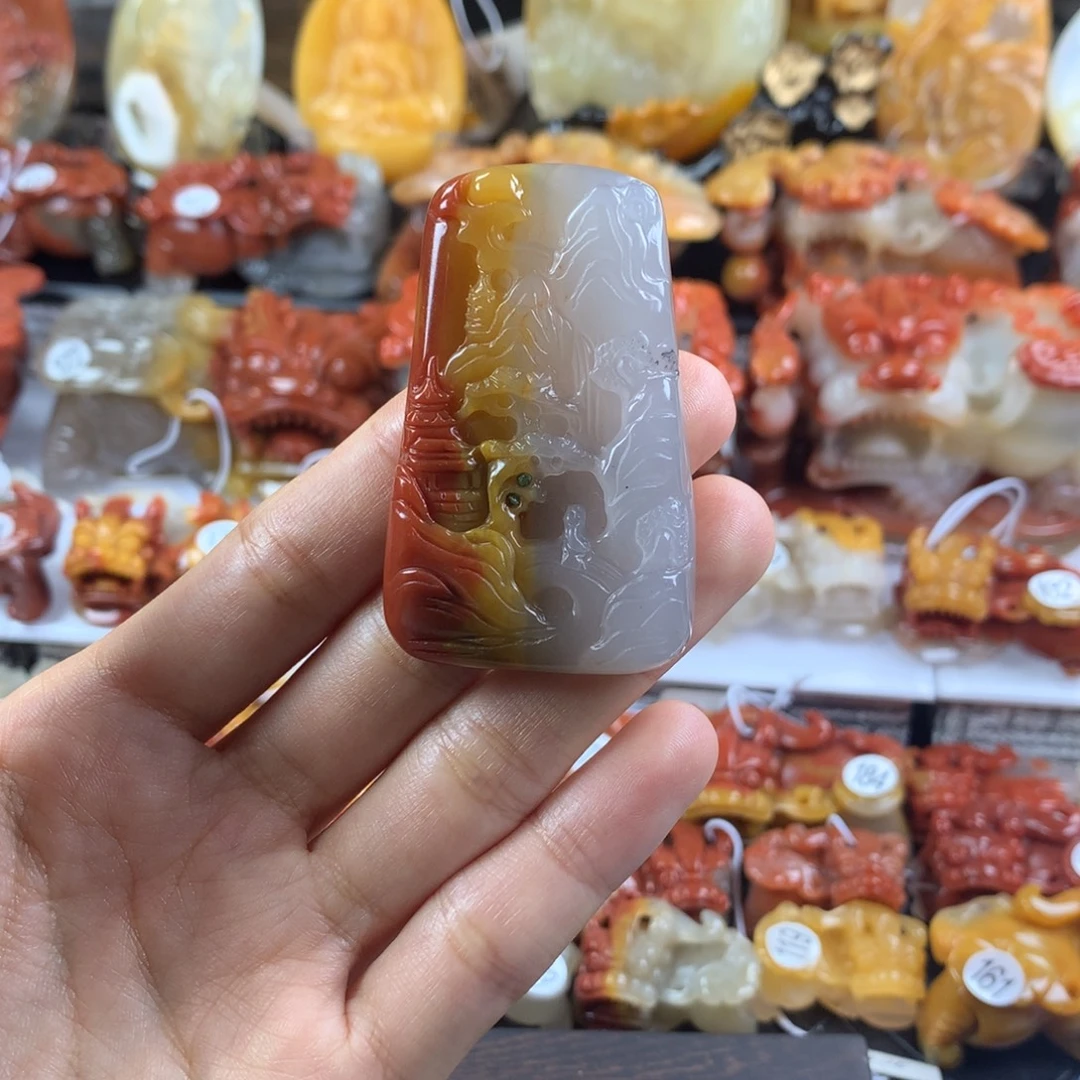 石英质玉（黄龙玉）未镶嵌挂件
