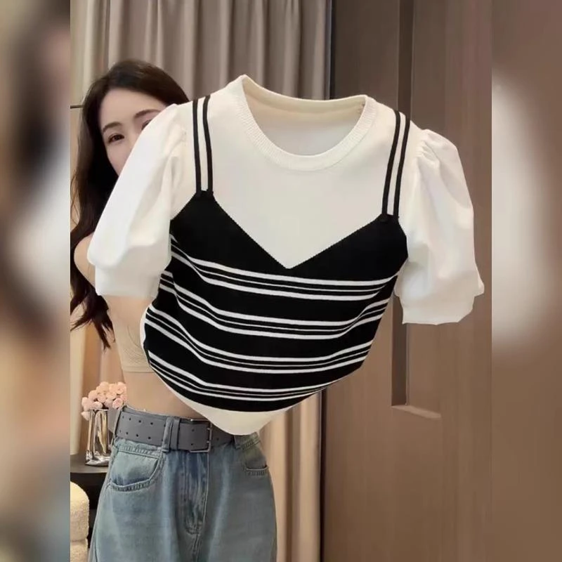 韩版时尚气质高级感休闲款假两件上衣女今年夏季别致流行修身T恤