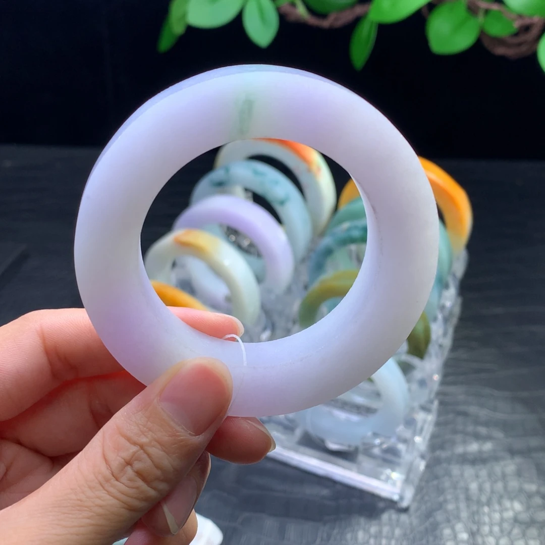 定制翡翠未镶嵌手镯