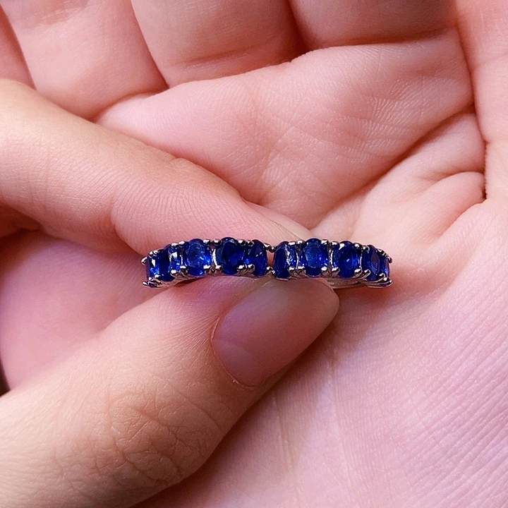 银S925镶嵌蓝宝石耳饰