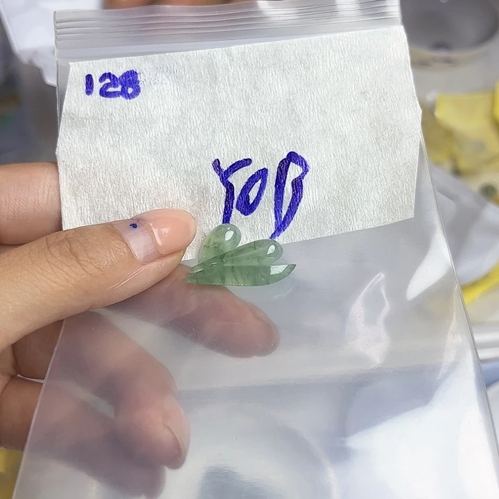 小***火未镶嵌定制翡翠不退