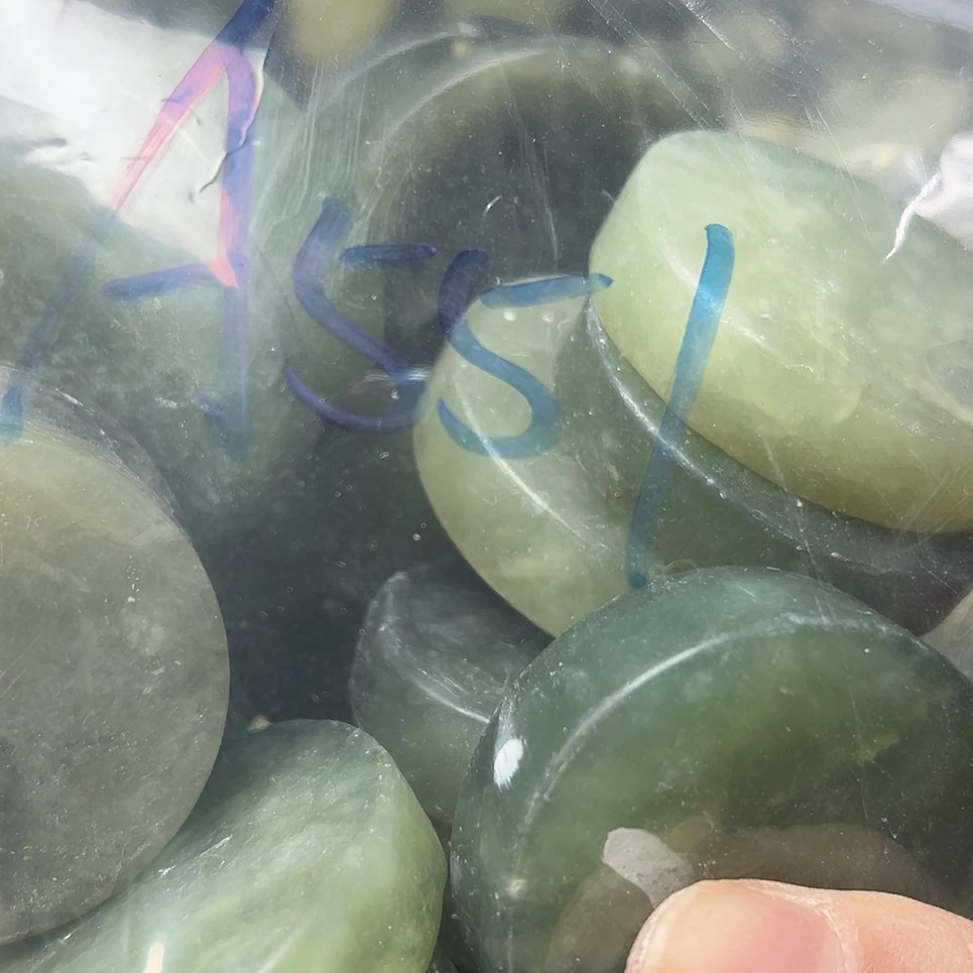 9***@蛇纹石玉未镶嵌鱼缸石 盆景石